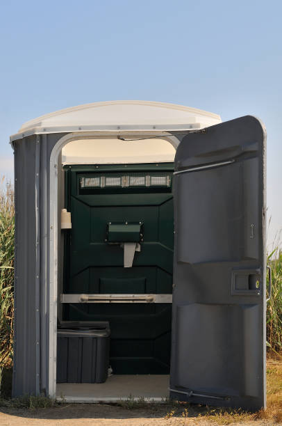 Best Portable restroom trailer rental  in Callahan, FL